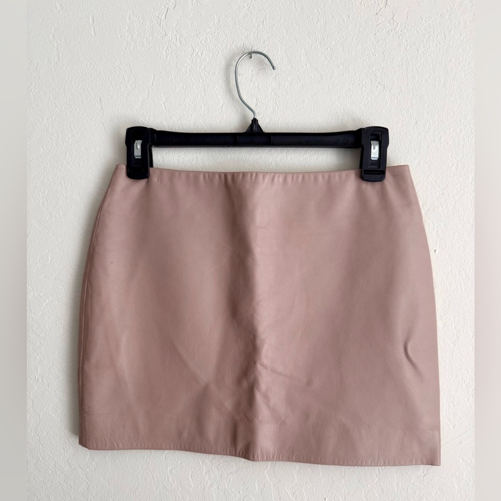 BCBG MaxAzria Leather Blush Pink Mini Skirt Sz 0